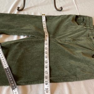Olive Corduroy Jeans Stretch Beltloops Pockets Loft SZ 12/31 excellent condition